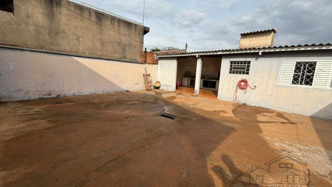 CASA NA Vila Ribeiro em Assis