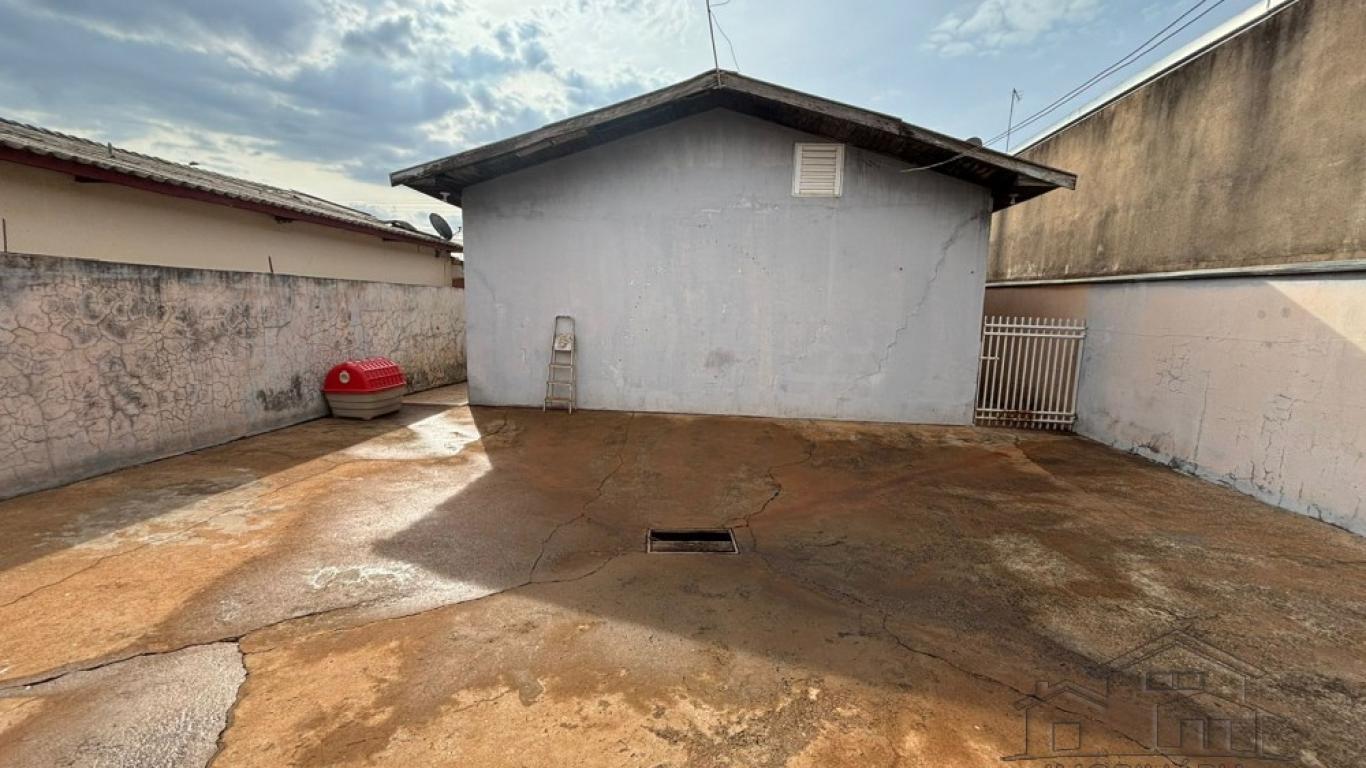 CASA NA Vila Ribeiro em Assis