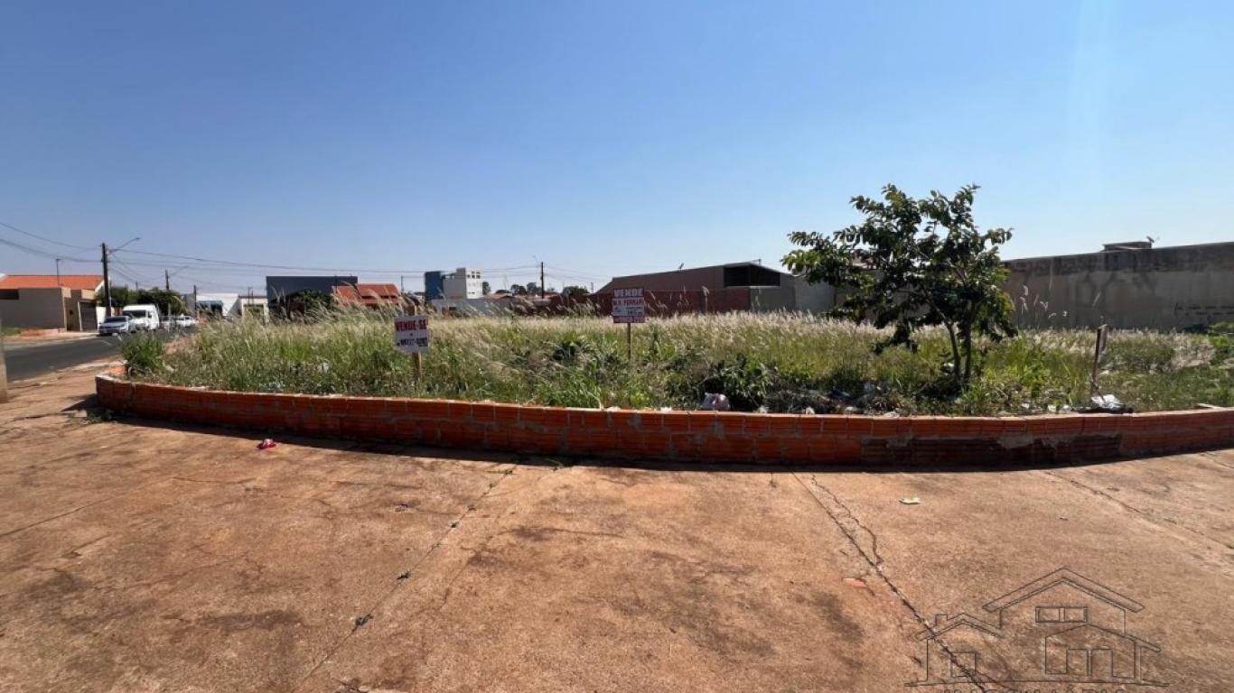 TERRENO NO Jardim Paraná em Assis