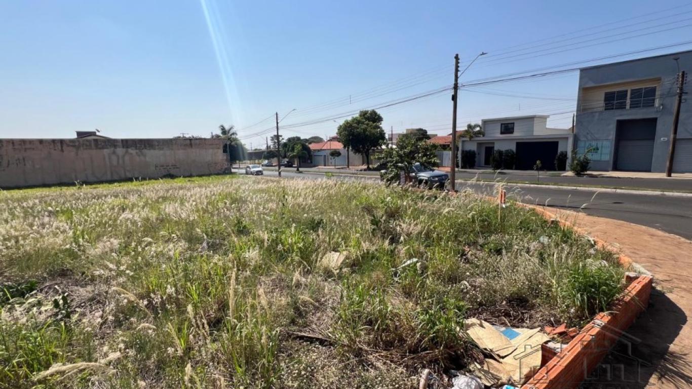 TERRENO NO Jardim Paraná em Assis