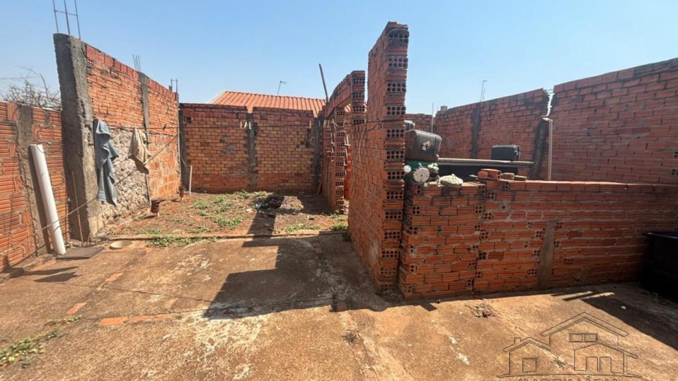 CASA NA SANTA CLARA em Assis