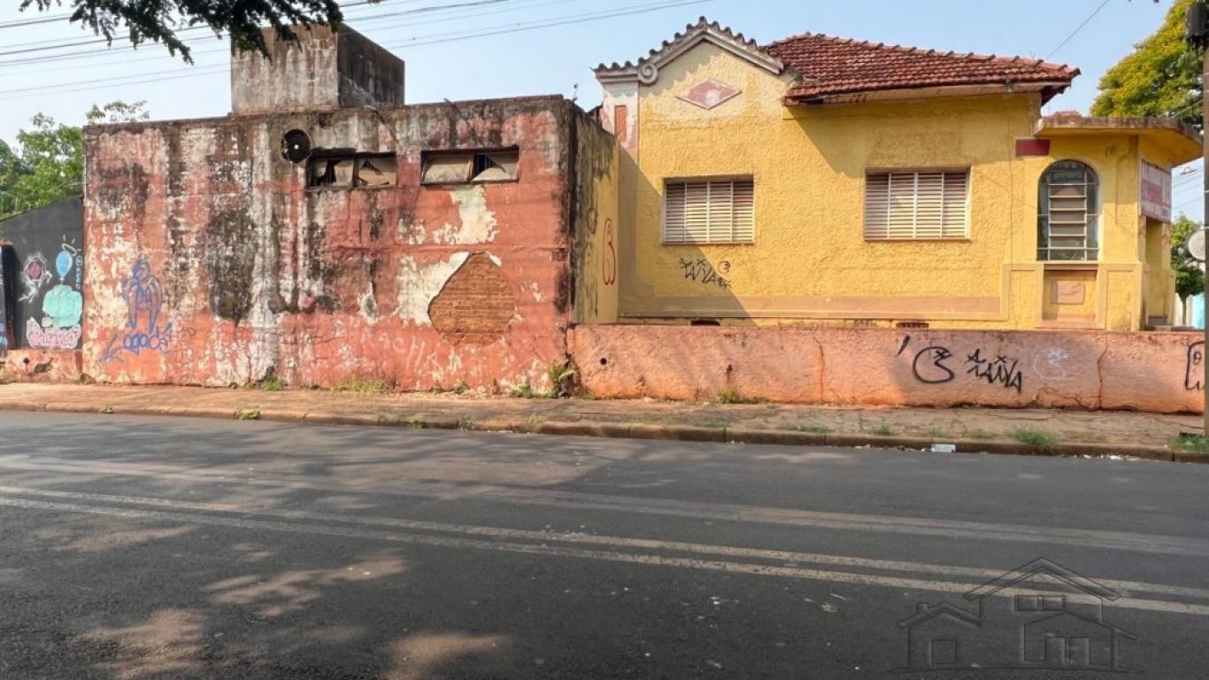 CASA NA Vila Central em Assis