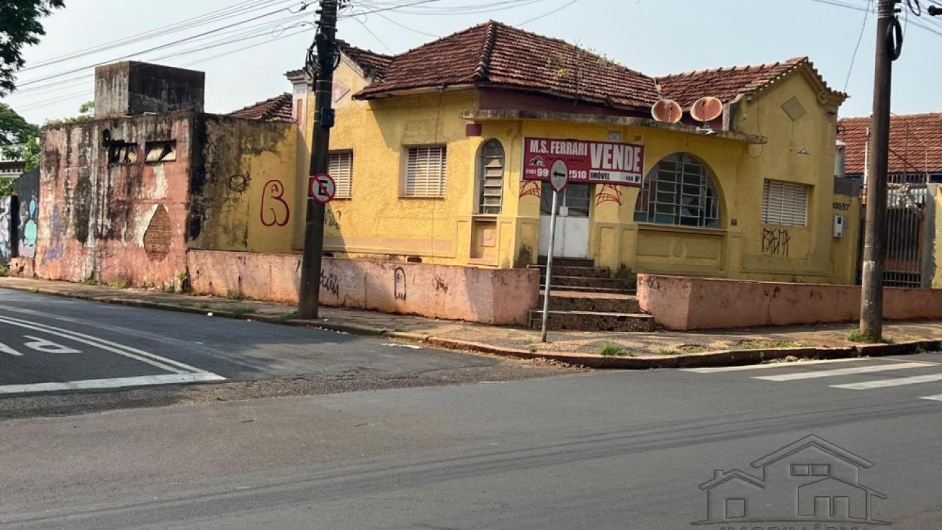 CASA NA Vila Central em Assis