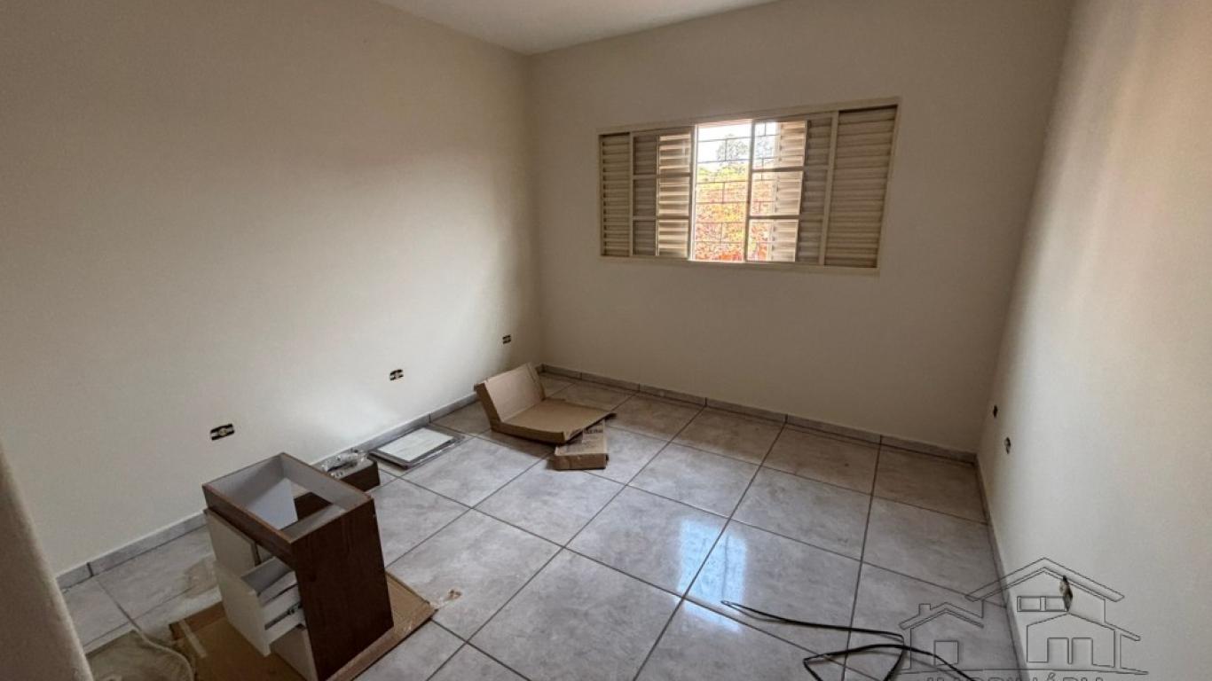 CASA NA Conjunto Habitacional Irmã Catarina em Assis