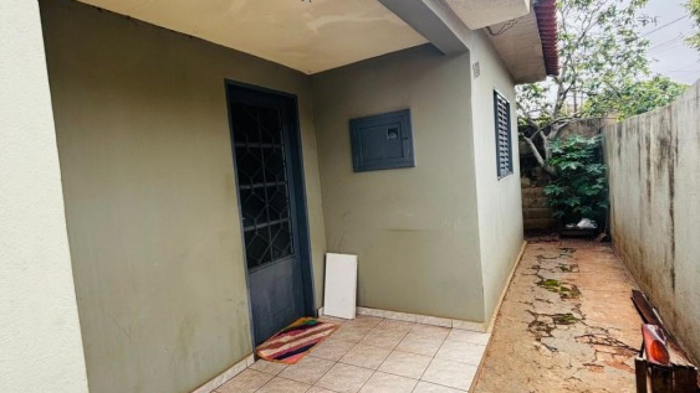 CASA NA Vila Zulmira em Assis