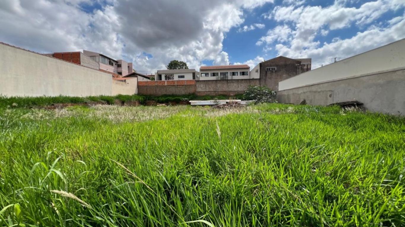 TERRENO NO Jardim Canadá em Assis