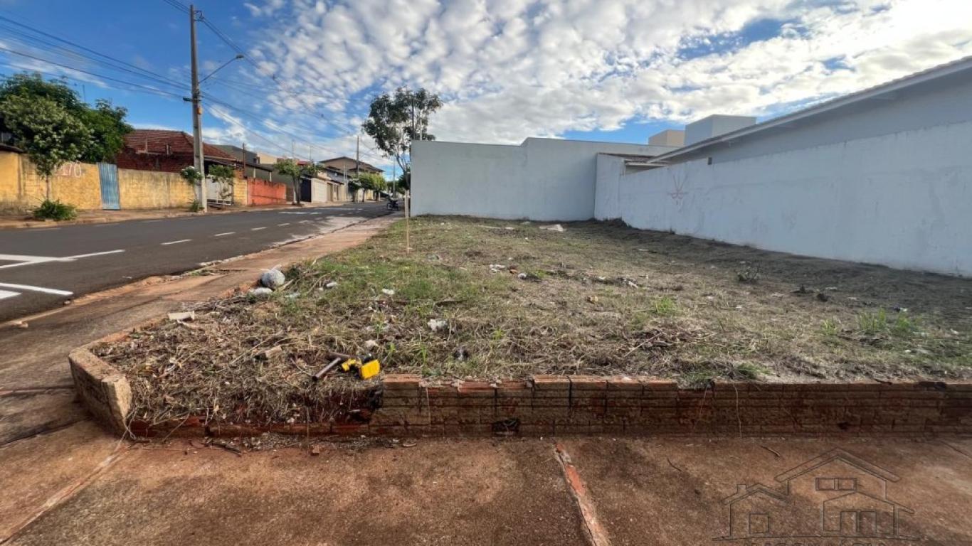 TERRENO NO Jardim Canadá em Assis