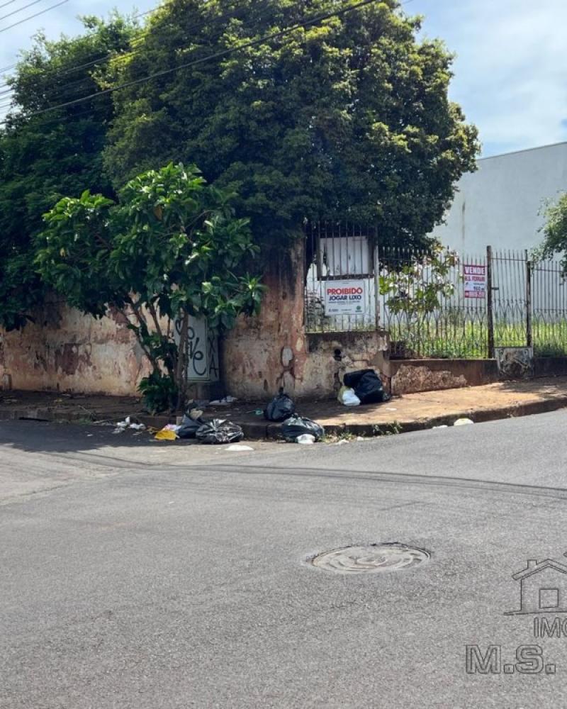 TERRENO NA Centro em Assis