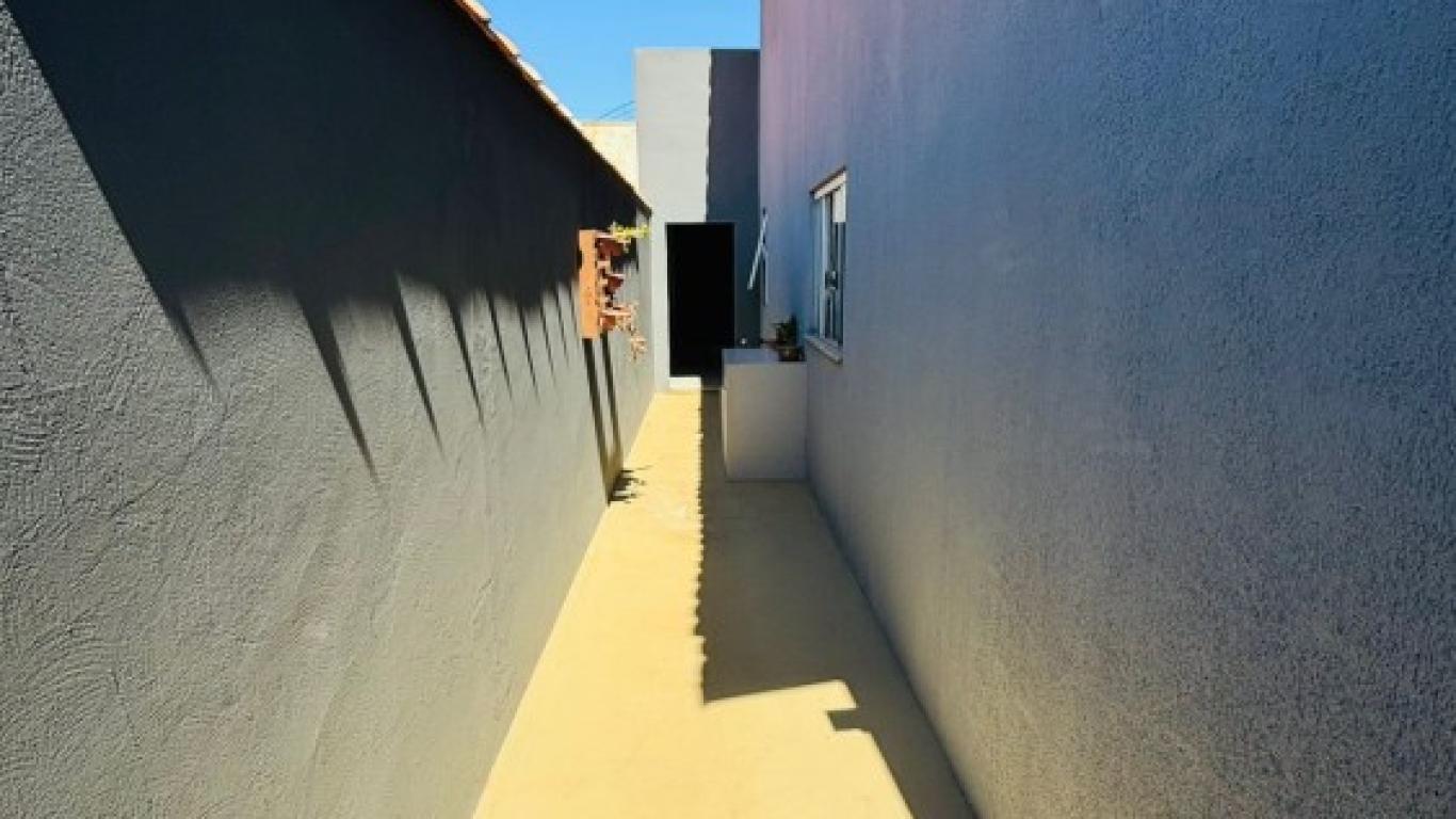 CASA NA Vila dos Comerciários em Assis